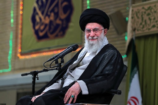  رهبر انقلاب: پیش‌بینی می‌کنم که سر برآوردن یک مجموعه شرافتمند قوی در سوریه هم اتفاق خواهد افتاد