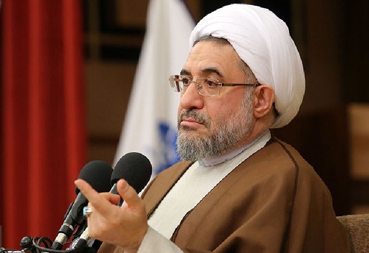  عضو مجلس خبرگان: رعایت نکردن عفاف و حجاب باعث از بین رفتن امنیت روانی و اجتماعی جامعه می‌شود