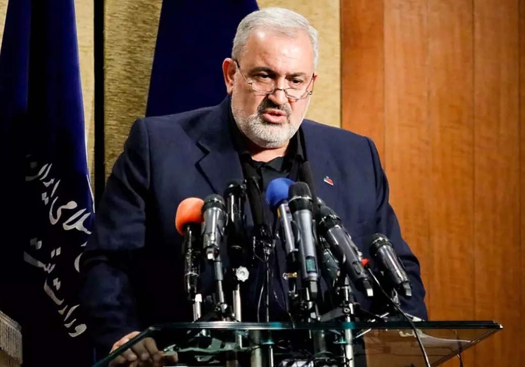  وزیر صنعت: در حوزه خودرو، مردم از شرایط موجود ناراضی هستند / در اوج تحریم‌ها، ۲۰۰ کالای راهبردی به کشور‌های جهان صادر می‌کنیم، اما قیمت خودروی داخلی به ۳۰۰ میلیون تومان رسیده