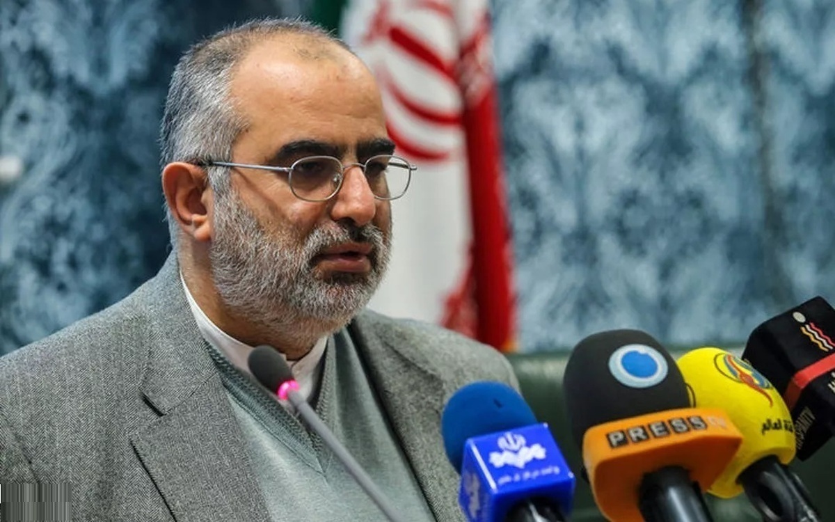  آشنا، مشاور سابق روحانی: ‏ کاری که ظریف برای پزشکیان می‌کند، بایدن برای اوباما نکرد