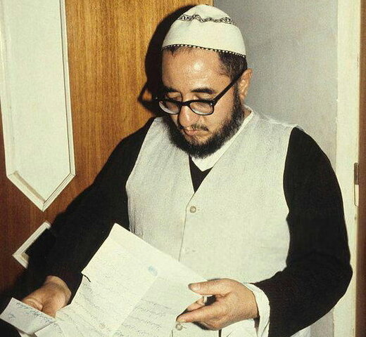 دختر صادق خلخالی: گفتند پدرم و مادرم را با ۲ گونی طلا گرفتند /پدرم پس از رد صلاحیت سرخورده و منزوی شد! /او هم پارکینسون داشت هم آلزایمر