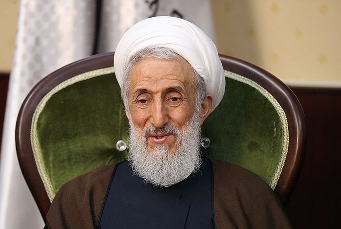 سخنگوی قوه‌قضائیه: برای ماجرای باغ ازگل، پس از گزارش کاظم صدیقی، پروندهٔ قضایی تشکیل شده / افرادی در ارتباط با این پرونده احضار شده‌اند / از سازمان ثبت و شهرداری درباره نحوه واگذاری زمین استعلام شده 