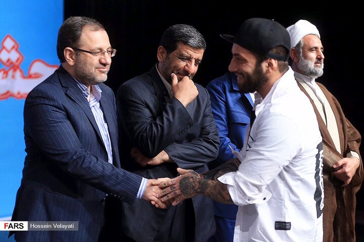 نامه رائفی پور به امیر تتلو؛ به خاطر این روزها به حالت غبطه می‌خورم/توصیفات عجیب پناهیان از تتلو /ماجرای حمایت از قالیباف و بعد چرخش به سمت رئیسی!