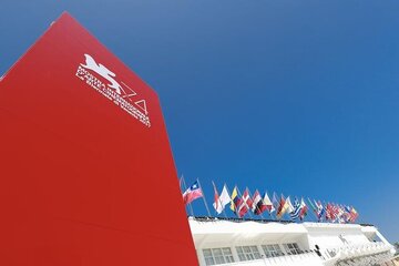  نگاهی به تعدد برگزاری جشنواره در ایران ونیز یک جهان را می‌گرداند ما با انواع جشنواره هیچ کاری نمی‌کنیم!
