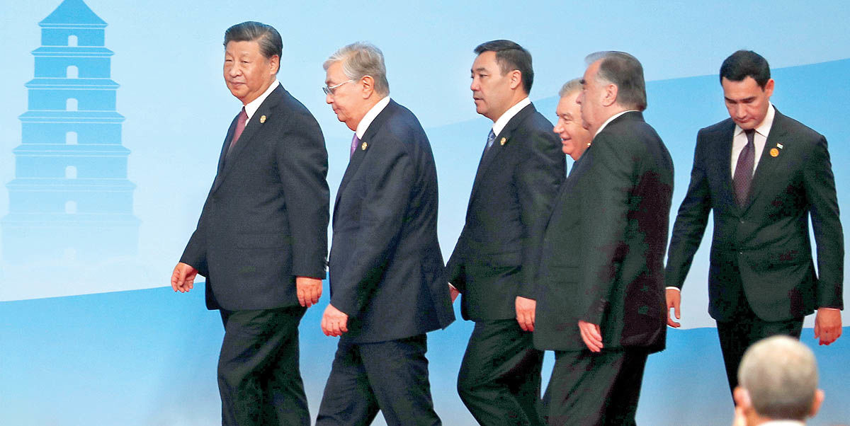  صدای فالش از ارکسترآسیای مرکزی شنیده می‌شود پارازیت پکن روی موج مسکو