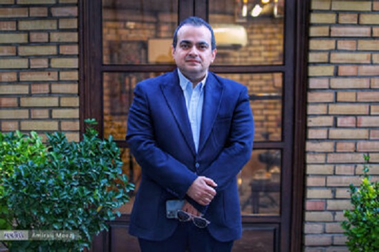  سیامک قاسمی: زندگی در ایران مانند راه رفتن روی تردمیل است/ آیا ایران در آستانه ابرتورم قرار دارد؟