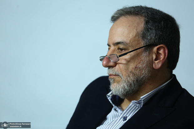  عباس عراقچی: نباید در تله‌ امنیتی سازی افتاد/ روسیه در اوکراین اشتباهات زیادی کرد/پیروزی در عرصه نظامی مهم اما کافی نیست/ دیپلماسی بخشی از میدان است