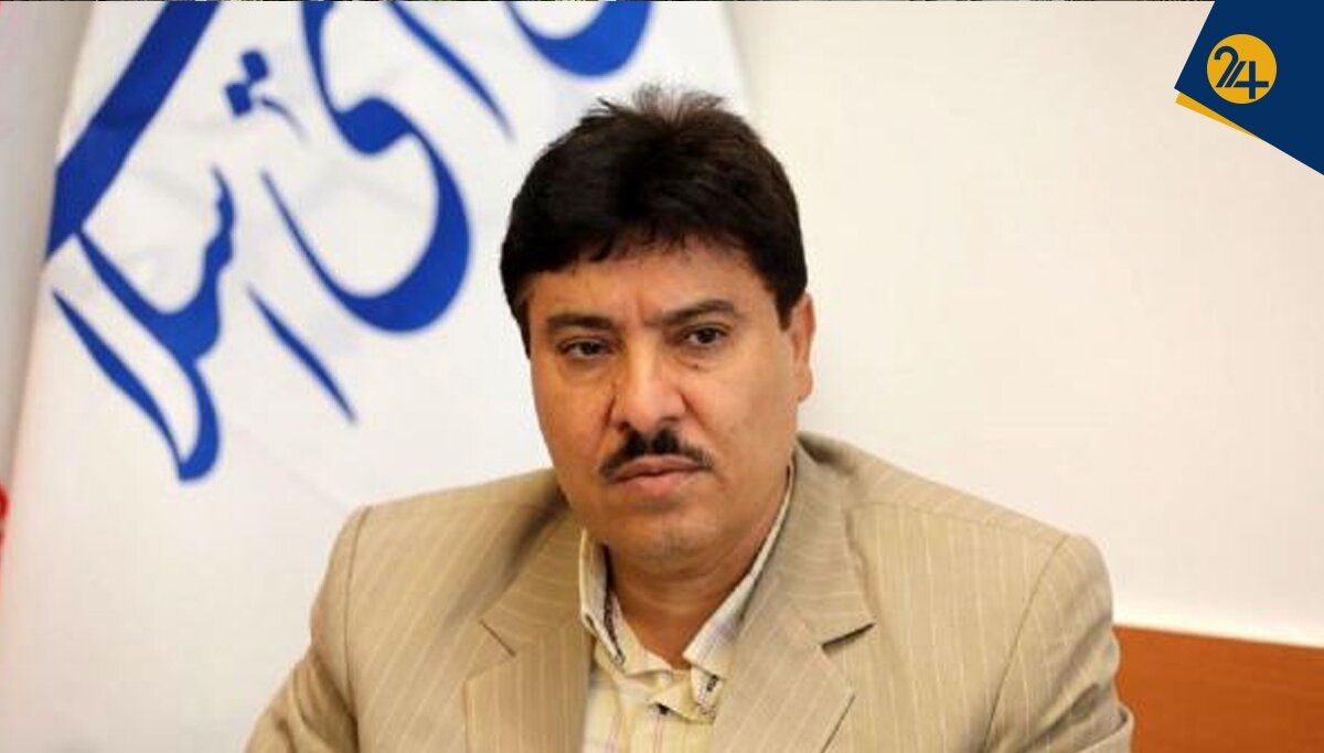  یحیی ابراهیمی: اقلیتی مرفه و اکثریتی فقیر داریم باید منتظر دلار ۱۰۰ هزار تومانی باشیم /آنها که به دلار ۳۰ هزار تومانی معترض بودند چرا سکوت کرده اند؟ /مردم در حال له شدن هستند