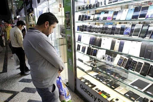  یک برنامه پشت پرده‌ای وجود دارد که اپل وارد نشود / دقیقاً شبیه بازار خودرو که تحمیل شده است و مردم انتخاب نکرده‌اند؛ چاره‌ای جز مدارا نداریم 