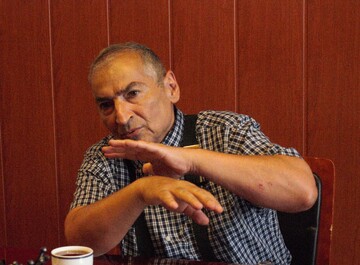 سکوت اعضای هیات علمی در مقابل اخراج ها خیلی دردآور است زیباکلام: در دولت احمدی نژاد اساتید بازنشسته اجباری می شدند در دولت رئیسی اخراج!