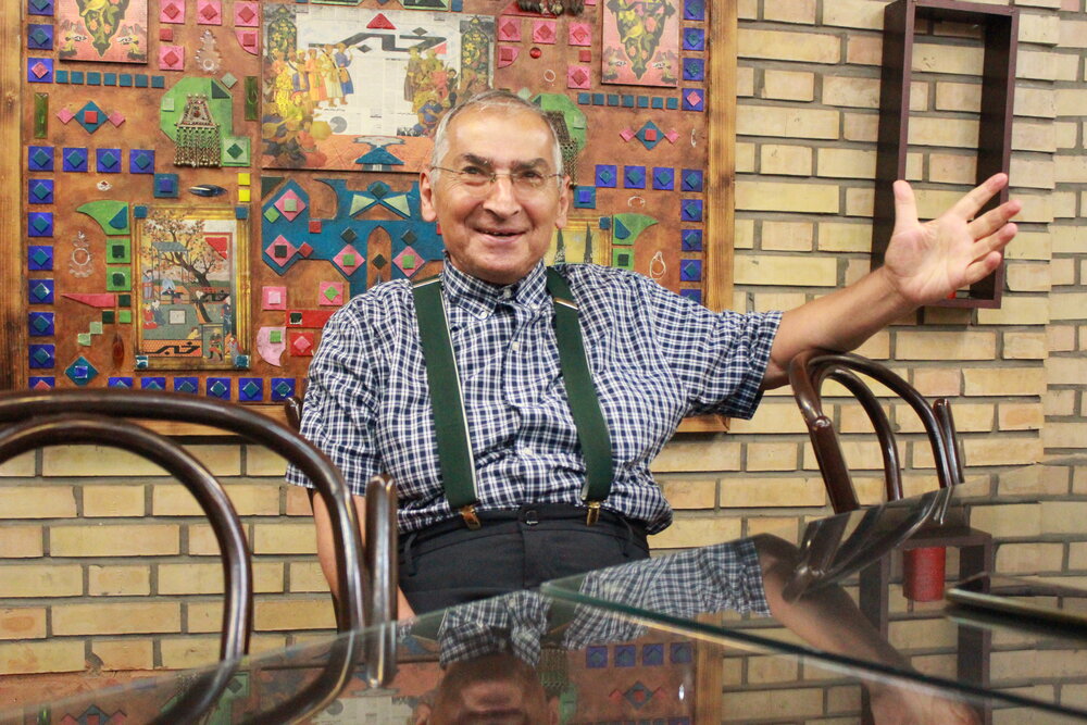 صادق زیباکلام : به جای رئیسی هر شخص دیگری بود، او را دم خورشید کباب می‌کردند/باید دعا کنیم وضع از این بدتر نشود