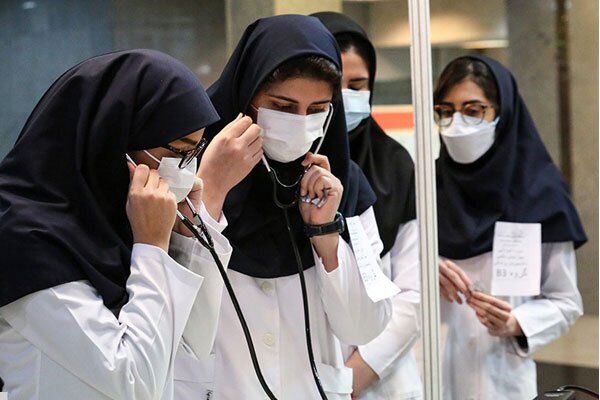  وزیر بهداشت: حق‌الزحمه دستیاران پزشکی به ۱۵ میلیون رسید