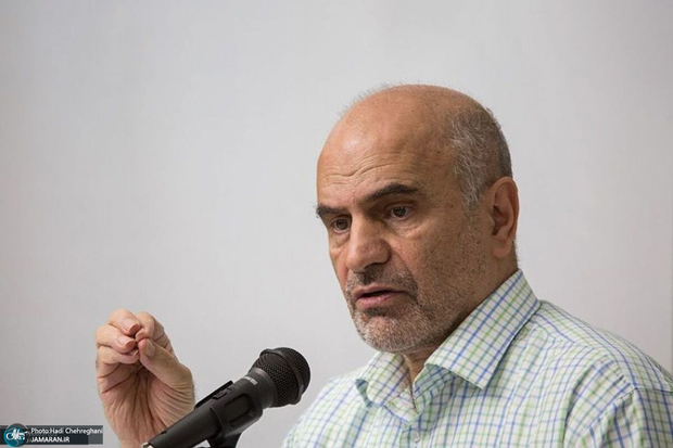  فرشاد مومنی: آمارهای بی پایه را برای روحیه دادن تبلیغ کنید اما حقیقت پنهان نمی ماند / دلیل کسری بودجه بی‌سابقه دولت با وجود فروش بالای نفت چیست؟! 