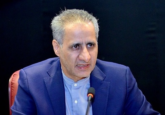 حسینی، رئیس هیئت مدیره اتحادیه صادرکنندگان فراورده های نفتی: اگر پول ما چند سال در عراق بماند و بهره ۵ درصدی به آن بخورد، در نهایت ما ۲۰ درصد از پول نفت را از دست می‌دهیم 