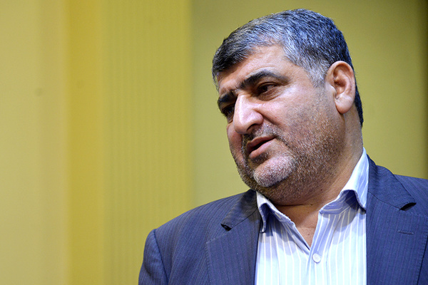  دلخوش اباتری: آقایان فکری برای ساماندهی اقتصادی کنند؛ نه اینکه بگویند چه کسی چقدر غذا بخورد/ حرف‌های زائد در شرایط فعلی ضرورتی ندارد