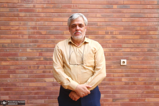  محمد مهاجری: مهمترین مشکل ناکارآمدی است/ نمود کارآمدی، ارزان شدن بربری است/ 58 درصد از مردم از انتخابات اسفند خبر ندارند/ جریانی در داخل زیرآب برجام را زد