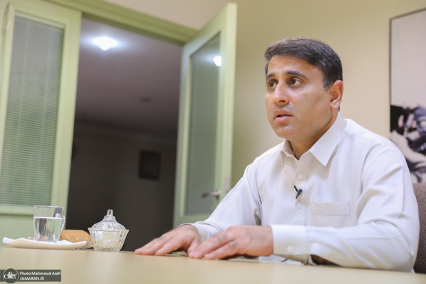  نماینده چابهار: می‌خواهند در کشور دو قطبی سازی کنند؛ به طور جدی باید ایستاد و مقابله کرد/ خالص سازی‌ها تا کجا پیش خواهد رفت؟ ایران متعلق به هر ایرانی است