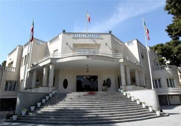  رسانه اصلاح طلب منتشر کرد؛ خوش‌‏ شانس‏‌ترین دولت ایران /شباهت ها بین دولت آیت الله هاشمی و رئیسی/ رئیسی ۶-۳ از روحانی و احمدی نژاد عقب افتاد 