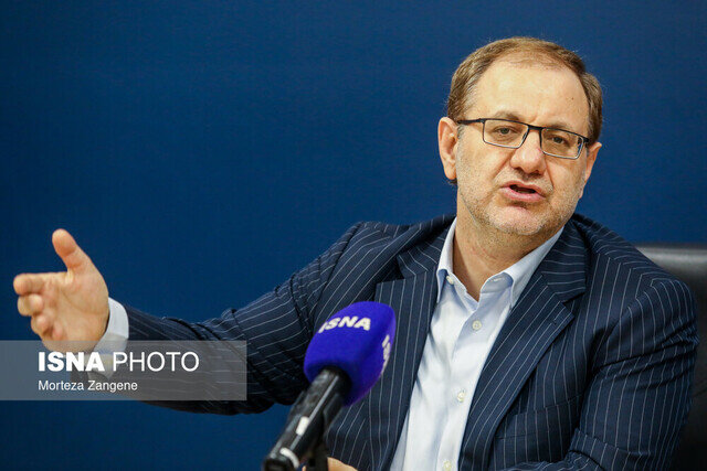  دلیلی برای نامه نگاری درباره نمایندگان ردصلاحیت شده نیست واکنش سخنگوی هیات رئیسه مجلس به حواشی دریافت خودرو و مسکن از سوی نمایندگان /هیات نظارت نباید وارد جزئیات قوانینی مثل واردات خودرو شود