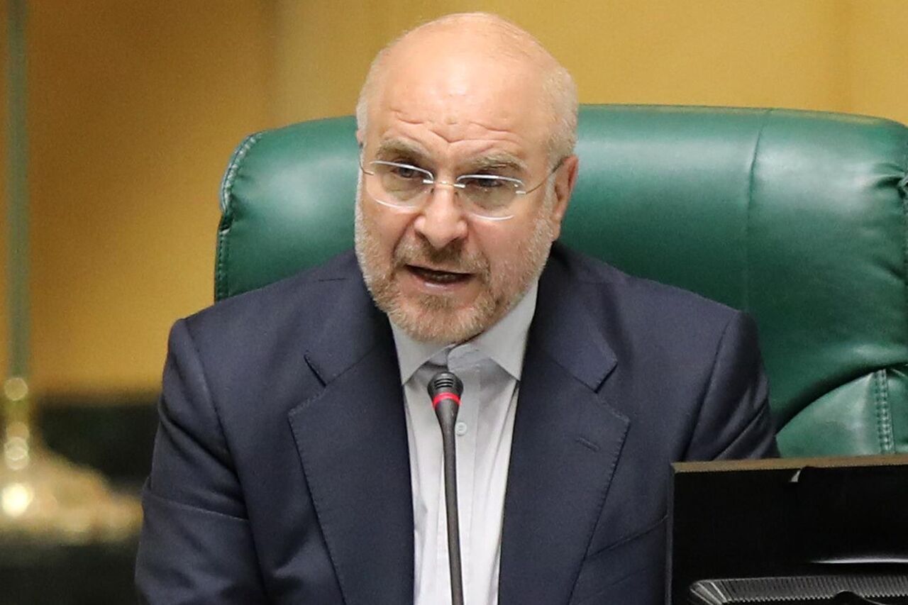  قالیباف: زمانی که دوفوریت لایحه حجاب به یک فوریت تبدیل شد، بچه حزب اللهی‌ها همگی گفتند قالیباف با حجاب مخالف است؛ در صورتی که این کار برای بررسی دقیق‌تر این لایحه بود  