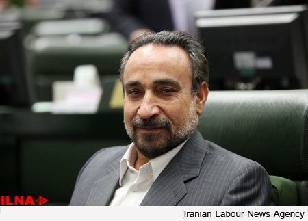 خباز:‌ جبهه اصلاحات، بر مسائل اجتماعی، فرهنگی و اقتصادی تمرکز کند/ کسانی که مزه انتخابات حداقلی زیر زبان‌شان است، اعتقادی به انتخابات حداکثری ندارند