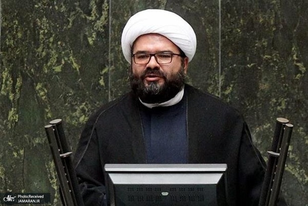  جواد نیک بین: جامعه برای همه‌ی مردم است و حزب‌اللهی و غیر حزب‌اللهی نداریم/ با هر چیزی که به شعور مردم ایران توهین کند مخالف هستیم