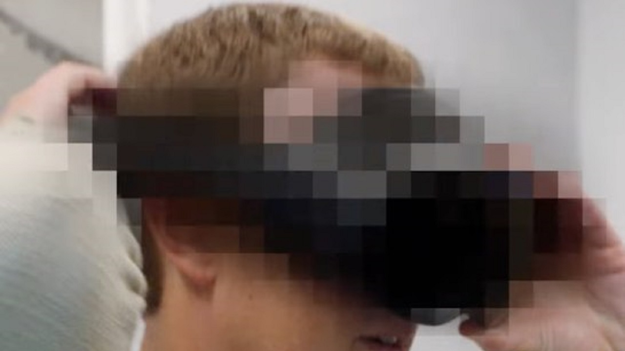  زاکربرگ هدست واقعیت مجازی آینده متا را به نمایش گذاشت