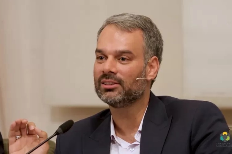  انتقاد جلال رشیدی کوچی از توهین‌های «طرفداران سوپر انقلابی جلیلی»: اگر اظهار‌نظر‌ها ذره‌ای مطلوبشان نباشد به راحتی شما را تمسخر، کافر، دشمن پیغمبر، عاقبت به شر و جهنمی می‌کنند؛ ادعای اداره کشور هم دارند