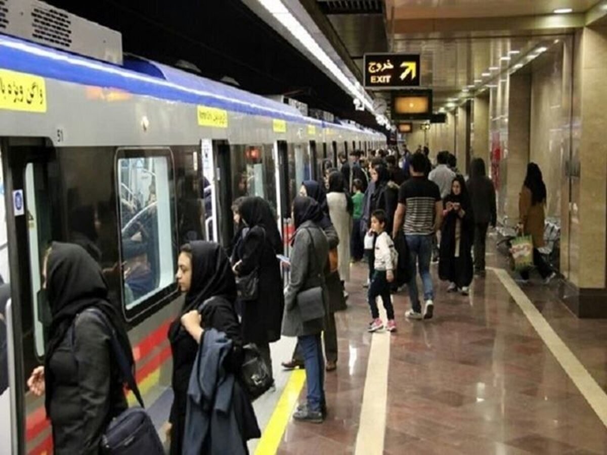 معاون شهردار تهران: واژه حجاب‌بان جعلی است/ حجاب در همه جا باید رعایت شود/ هر چقدر بر قانون پافشاری کنیم زندگی بهتری خواهیم داشت