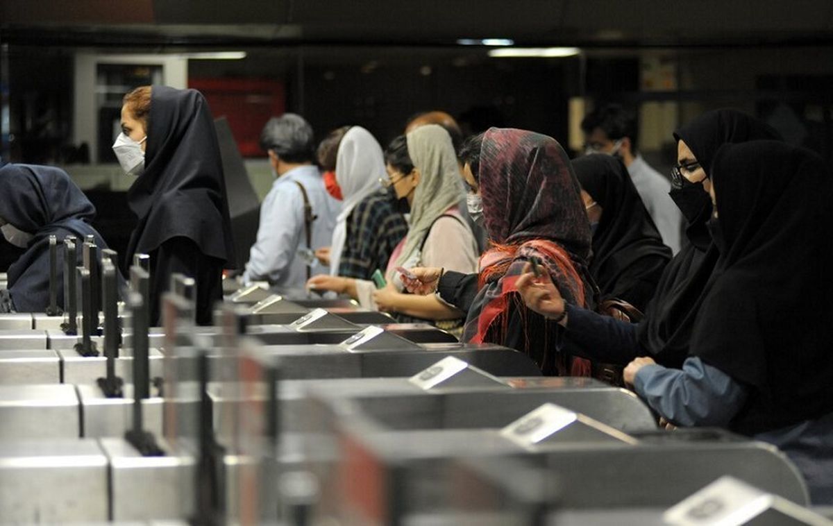 علی نجفی‌توانا، حقوق‌دان: لایحه حجاب از عجایب تاریخ قانون گذاری ست / در میان نادر لوایحی است که قانون‌گذار غیر از مباحث کیفری، یک سری اقدامات در چارچوب پیشگیری کیفری درنظر گرفته 