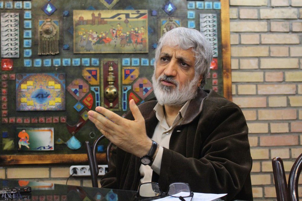 ابراهیم فیاض: دولت پزشکیان ادامه دولت میرحسین موسوی است زیرا.../ دولت فعلی می خواهد ما را به عدالت و عدالتخانه ابتدای انقلاب برگرداند