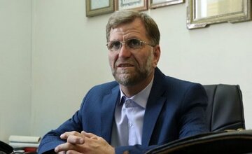   هشدار نسبت به تبعات مهاجرت طبقه متوسط/ لایه سوم مهاجران چه کسانی هستند؟/ عضو هیات علمی دانشگاه تربیت مدرس: تورم بنیان‌های اقتصاد را می‌جود