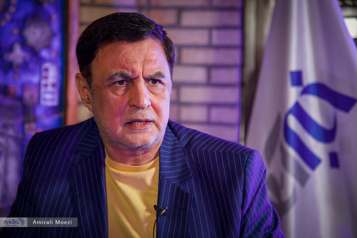  ناصر ایمانی مطرح کرد؛ هدف احمدی نژاد از ثبت نام در انتخابات چه بود؟ /جامعه ۱۴۰۳ از احمدی‌نژاد عبور کرده است