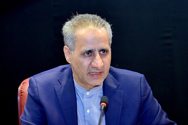 حمید حسینی:در تولید نفت، بعد از ۳ سال به ۳ میلیون و ۴۰۰ هزار بشکه برگشته ایم در حالیکه زنگنه در ۶ ماه به ۳ و میلیون و ۹۰۰ هزار بشکه رسید 