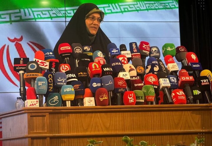  پس از ثبت نام در انتخابات 1403؛ زهره الهیان: شعارم «دولت سالم، اقتصاد سالم، جامعه سالم» است/ میرتاج‌الدینی: اقتصاد کشور نیاز به انقلاب دارد /مالکی: مشکلات کشور یک شبه حل نمی شود