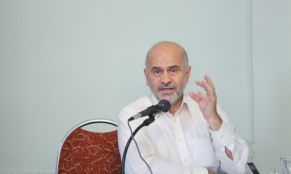  مومنی، اقتصاددان: بی برنامگی، کشور را به دست و پا زدن در آزمون و خطاهای بی فرجام معتاد کرده/ کمک کنید بفهمند مهمترین مساله، مواجهه خردورزانه با نااطمینانی است