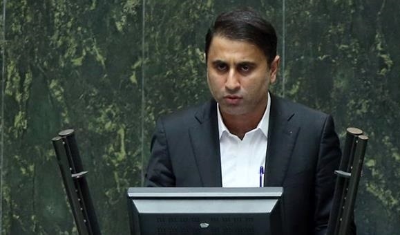  سعیدی، نماینده مجلس: درحال حاضر نیاز کشور قناعت ملت نیست؛ درایت دولت است/ برخی صاحبان تریبون به جای پاسخگویی، توپ را در زمین مردم می‌اندازند