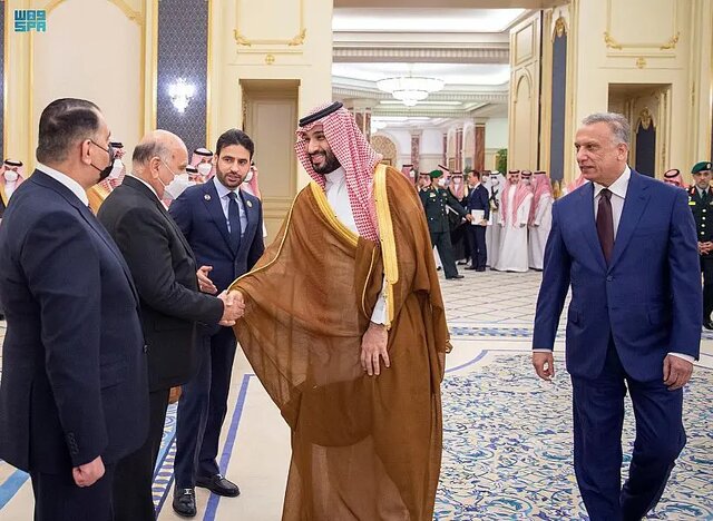  رایزنی الکاظمی و بن سلمان در جده