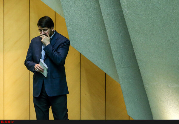  اصرار دولت بر بازگشت یک بند حذف شده از بودجه کشمکش بر سر سه هزار میلیارد تومان / دولت برنده است یا مجلس؟