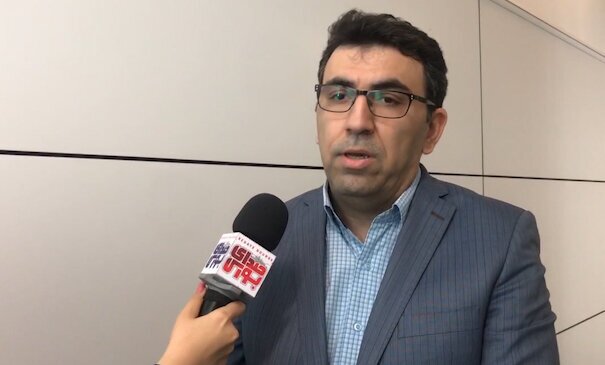  مدیرعامل بورس تهران: درآمد آرایشگاه‌های زنانه از درآمد بورس بیشتر است