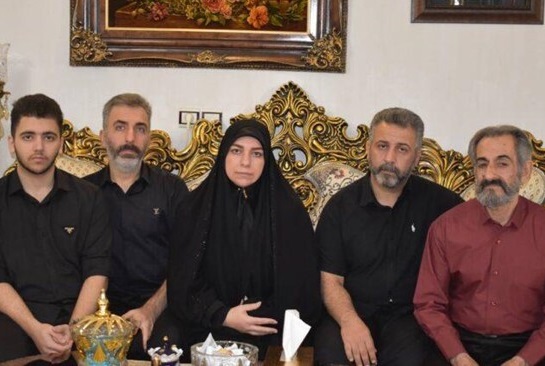  ماجرای وحشتناک گروگان گرفتن خانواده رشتی به مدت ۲۹ ماه / گروگانگیر‌ها تمام اموال و دارایی ما را برده‌اند/ با دارو ۱۷ ساعت از شبانه‌روز را می‌خوابیدیم 