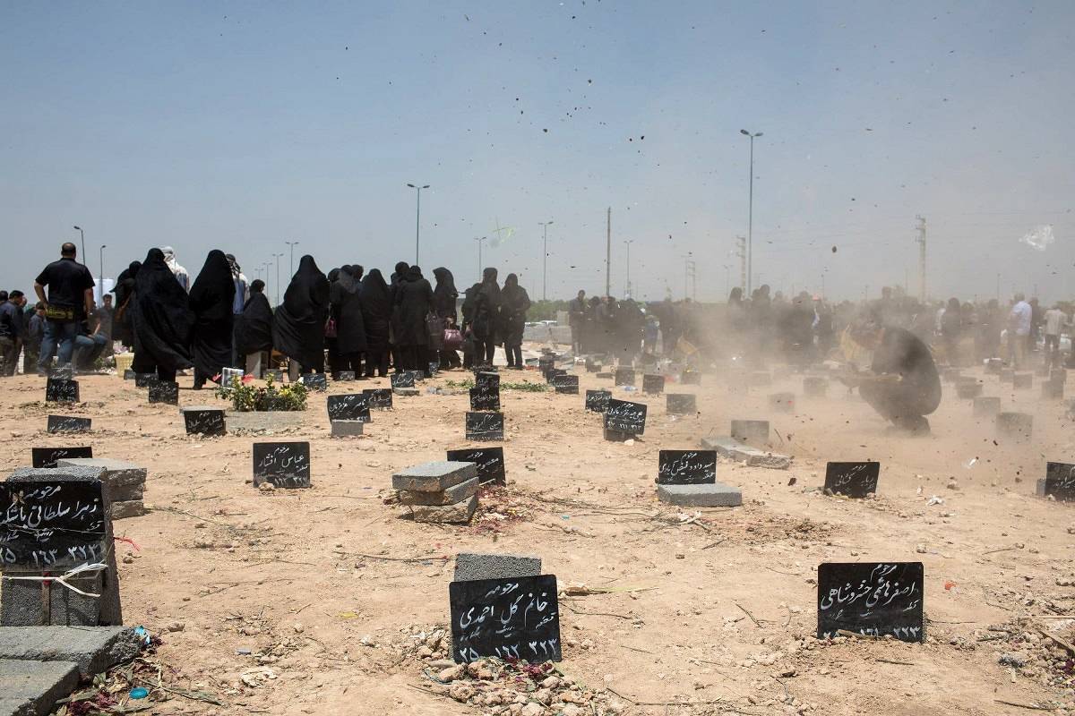 گزارشی از قیمت قبور در بهشت زهرا (س): مردن به قیمت ۵ تا ۲۰۰ میلیون تومان؛ بسته به لوکیشن