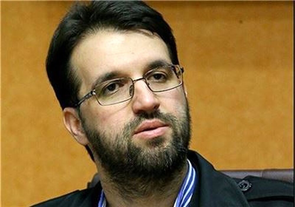 پرویز امینی: مردم به کاندیدایی رأی می‌دهند که زندگی اقتصادی‌شان را «تغییر» دهد / رادیکالیسم باعث کاهش مشارکت سیاسی شده است