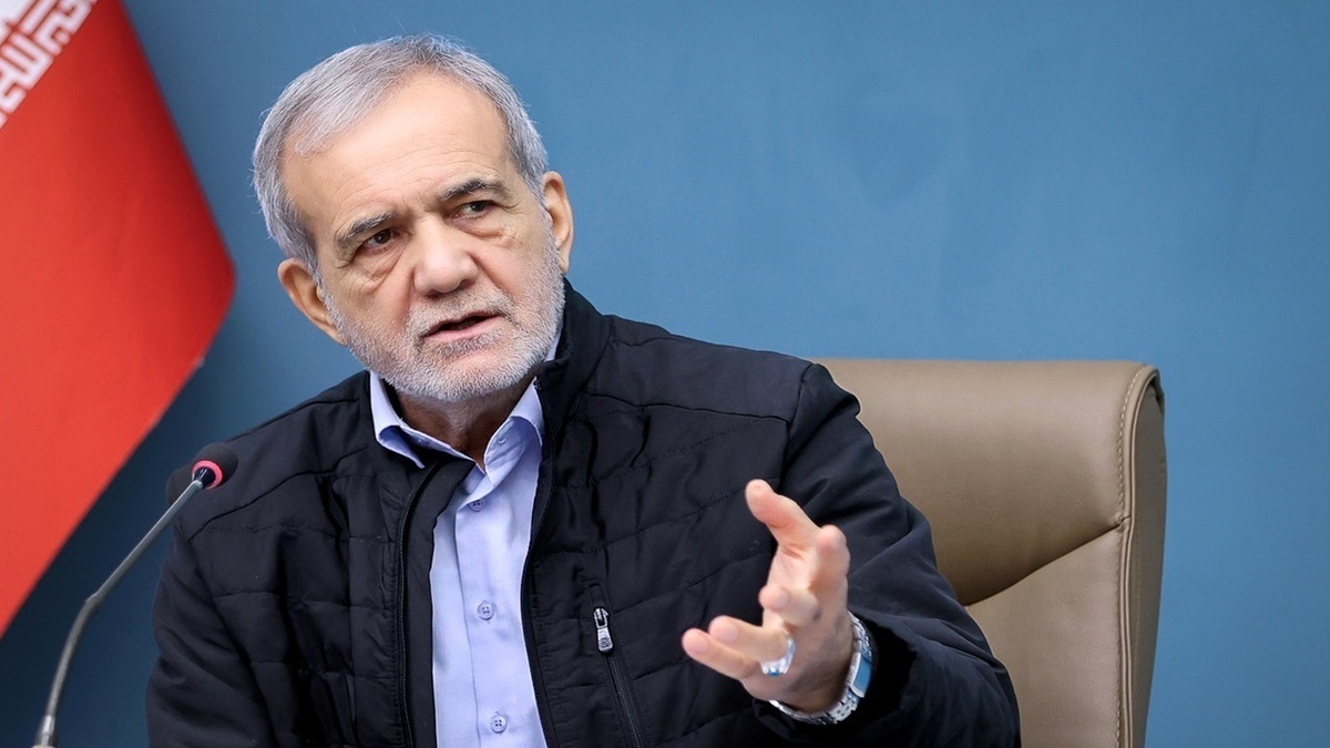  پزشکیان: اگر کسی به من راه درست را نشان بدهد باید دیوانه باشم که نپذیرم و راه غلط خودم را بروم