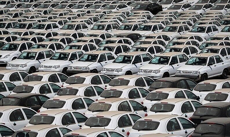 ماندن خودرو در پارکینگ خودروسازها موجب ابطال تاییدیه استاندارد می‌شود
