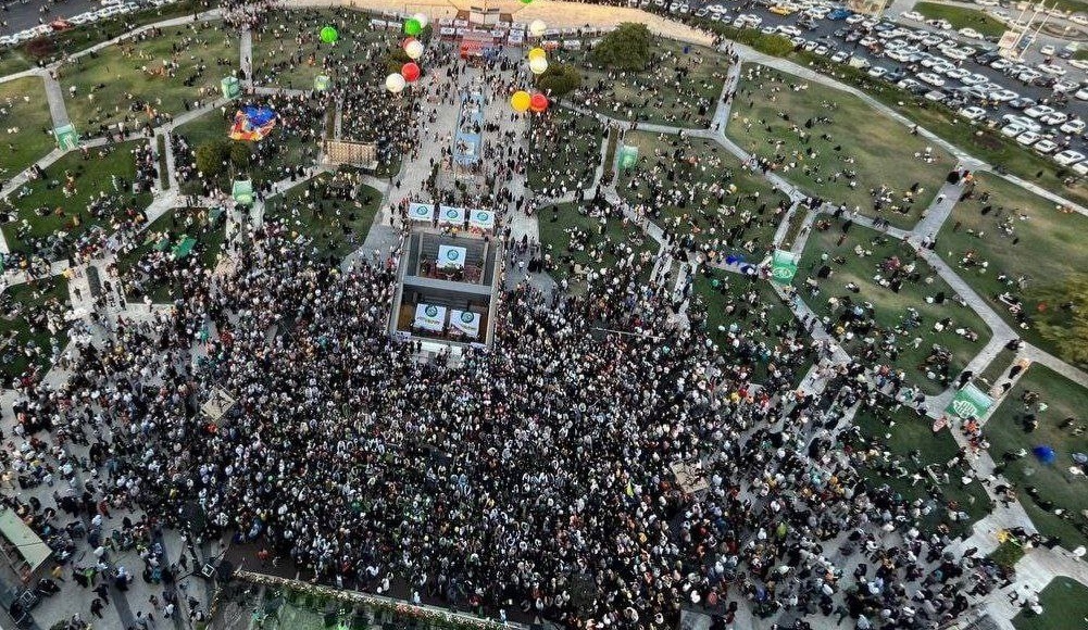  خبرگزاری فارس: هزینه مجوز جشن عید غدیر، ۶۰ هزار شهید انقلاب و ۲۱۰۰ شهید مدافع حرم بوده؛ شما هم اگر می توانید هزینه کنید تا مجوز بگیرید