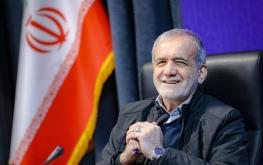  پزشکیان در سازمان برنامه و بودجه: نباید فراتر از داشته‌ها برای مردم توقع ایجاد کرد/ یکی از مشکلات جدی این است که همچنان بخش قابل توجهی از منابع کشور، بدون توجه به ملاحظات توسعه‌ای، در استان تهران صرف می‌شود
