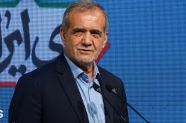  پزشکیان: به دنبال صلح با دنیا هستیم؛ با هیچکس دعوا نداریم / آنچه معتقدم در داخل و خارج باید به دنبال آن باشیم، شعری است که می‌گوید «آسایش دوگیتی تفسیر این دو حرف است، با دوستان مروت با دشمنان مدارا»