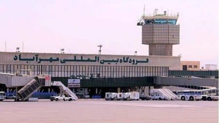  رانندگان خودروهای فرودگاهی گواهینامه می‌گیرند