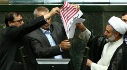  نماینده آتش‌زننده برجام بر صندلی ریاست مجلس نشست + عکس